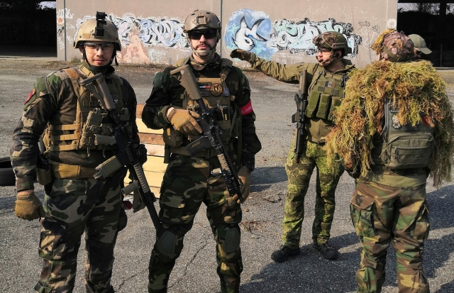 en grupo nos divertimos en Chivasso