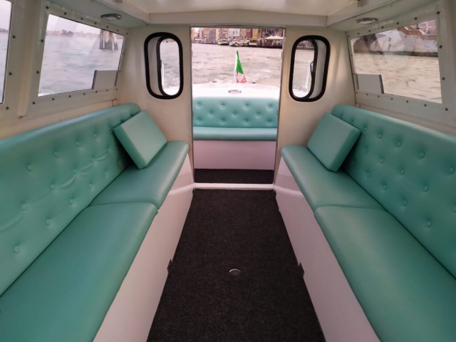  interior del barco 