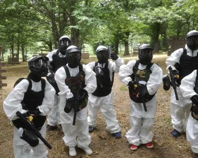  partida de gotcha en el bosque de sersale 