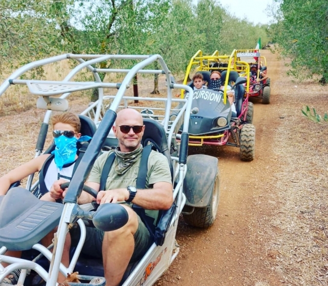 buggies para todos en Castellana Grotle 