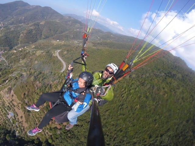  tiempo para explorar Sestola en parapenle 