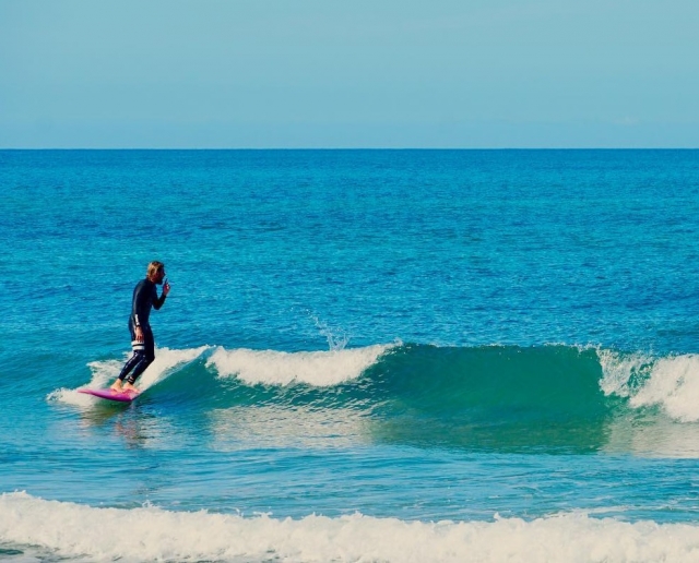  nos encanta surfear 