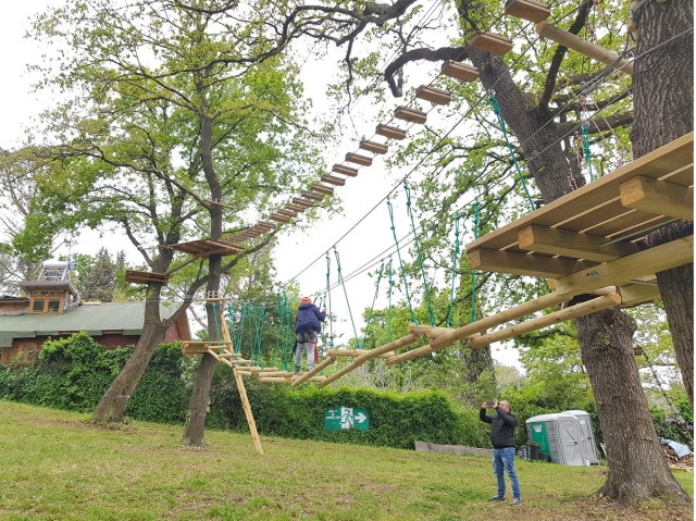 flici niños en Grottaferramarra 