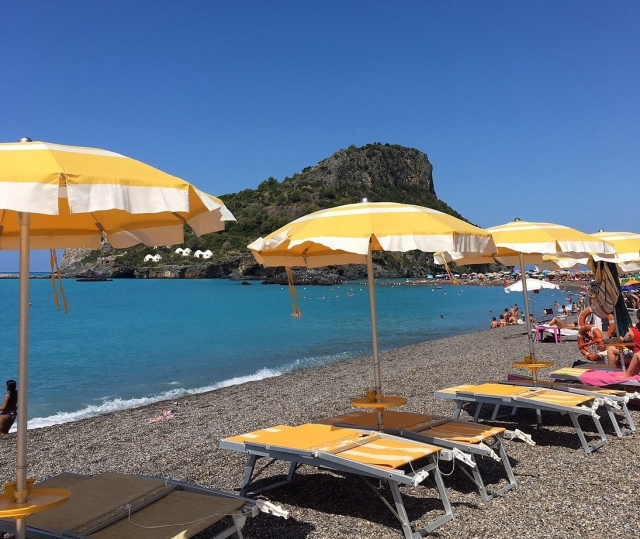  descubre nuestras instalaciones en praia a mare 