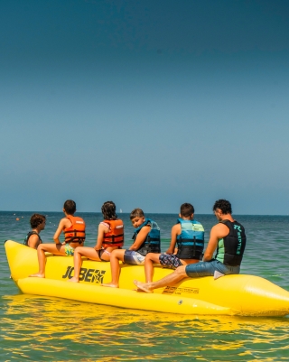 Banana a Playa Cosmopolita 15 minutos