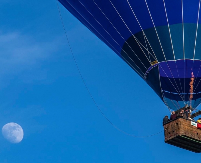  globo aerostático en el cielo 