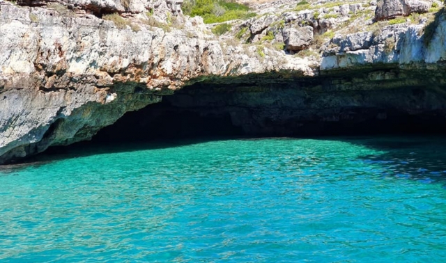 Paseo en barco Cueva de Leuca