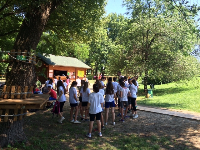 niños en rescaldina