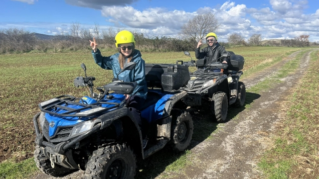 Excursión en cuatrimoto a Bracciano de 1 hora 45 minutos.