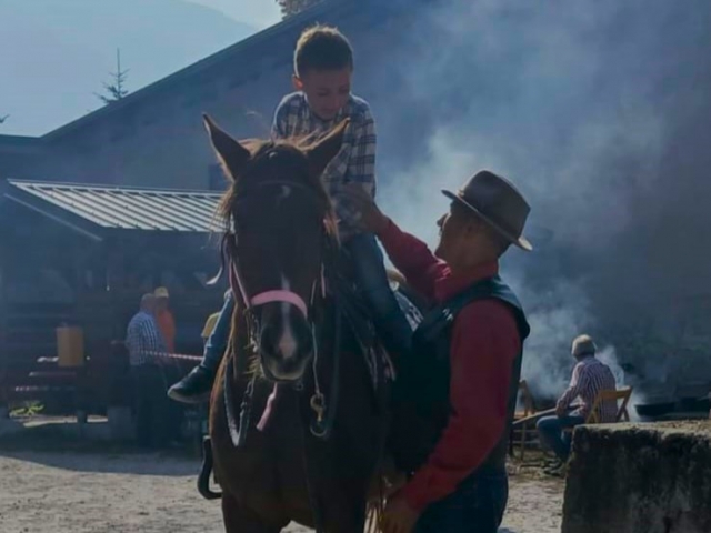  ¡Niños en silla de subir! 