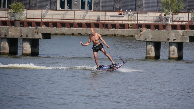  practicando jetsurf en Caserta 