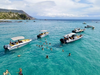 Paseo en barco y aperitivo Costa degli Dei 3h30min