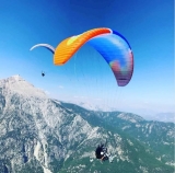 Vuelo en parapente con vídeo en Serramazzoni 1h