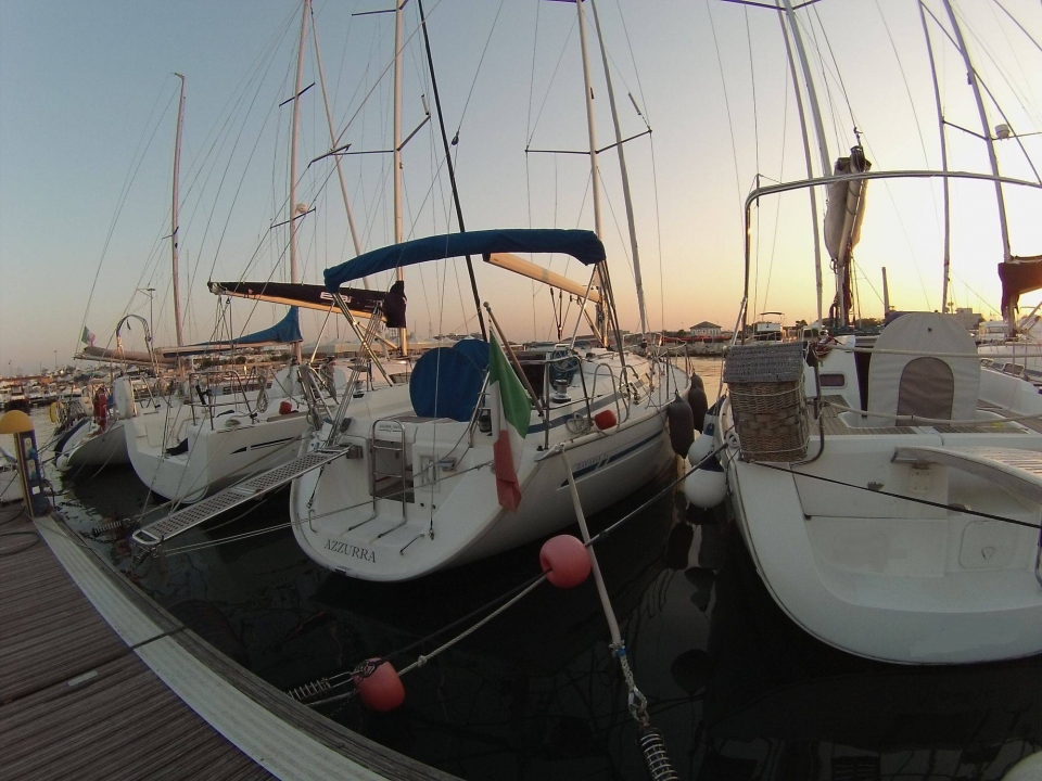  Azzurra en el amarre