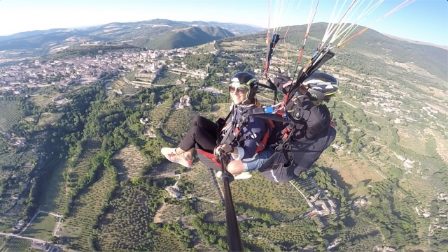 volando en los Apeninos de las Marcas de Umbría 