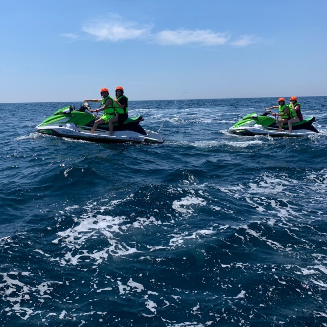 en jet ski en Letojanni 