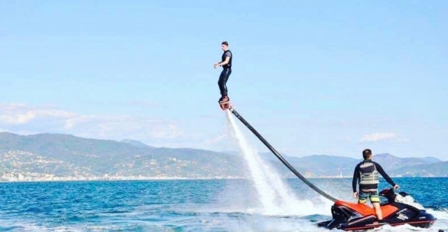  diviértele en flyboard 