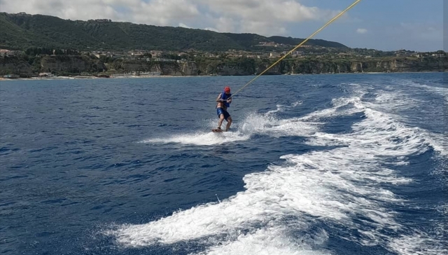 wakeboard en la bahía de Riaci 
