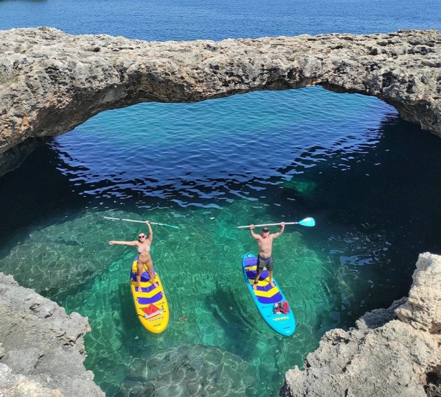  SUP en el mar de Polignano