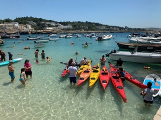 Tour en kayak de 3 horas por Porto Selvaggio