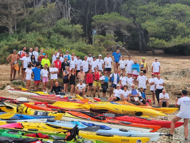 Tour en kayak Porto Selvaggio de 12 a 16 años 3h