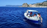 Paseo en barco para niños por la Costa Viola 3h