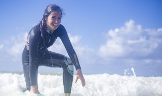 Lección de surf de 2 horas para principiantes en Fregene