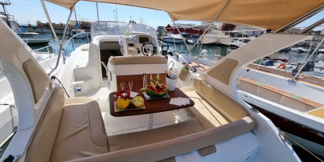  interior del barco 