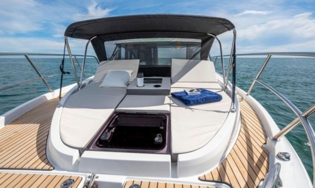  interior del barco 