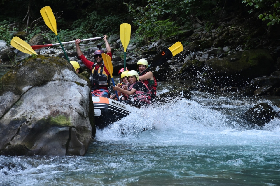  Entre las escarpadas