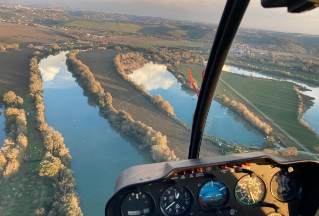  volando en helicóptero 