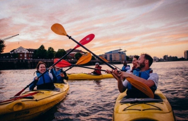 Excursión en kayak desde la playa de Brindisi 2h