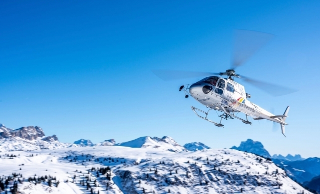  vuelo en helicóptero en los dolomitas