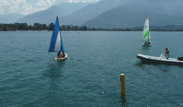 navegar en el lago de Como 