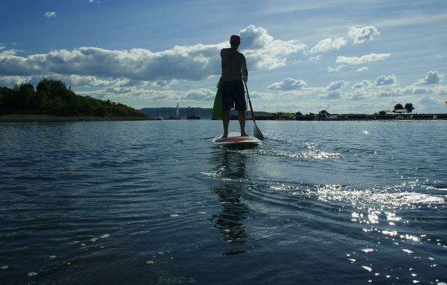  Navegando alrededor del lago