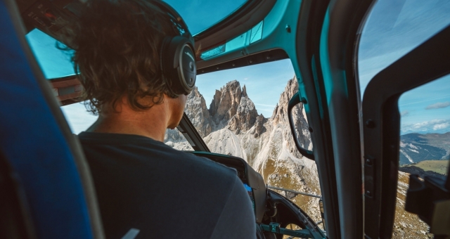  volando en las montañas 