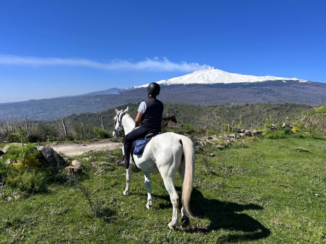  Detrás del volcán