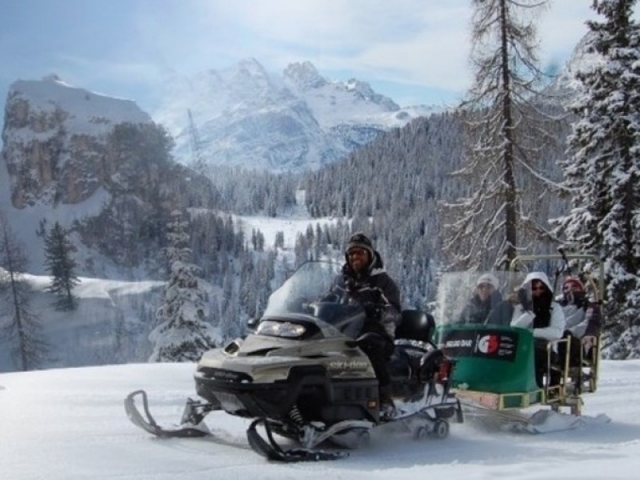 Paseo en trineo biplaza Tre Cime di Lavaredo 1h