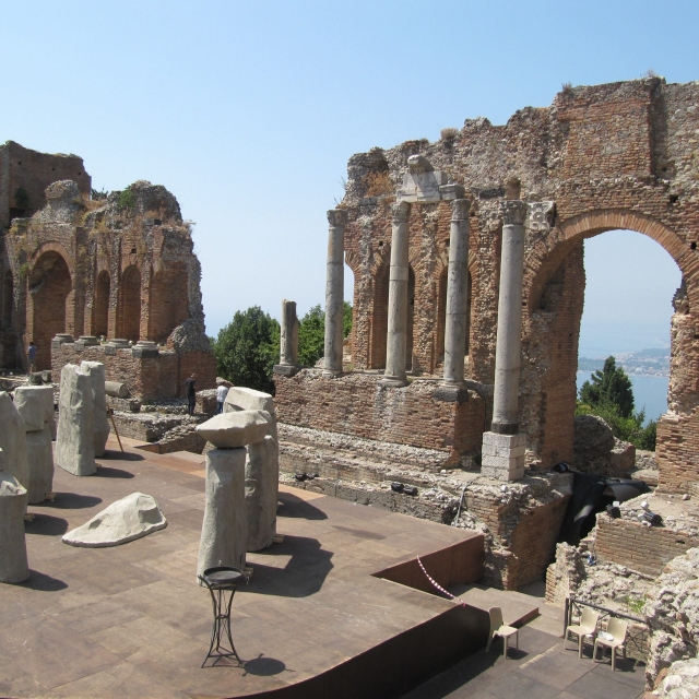  Teatro greco-romano 