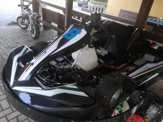  Nuestro kart