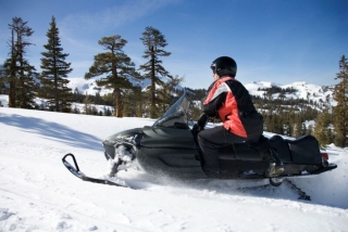 Tour en moto de nieve por Val di Fassa + cena