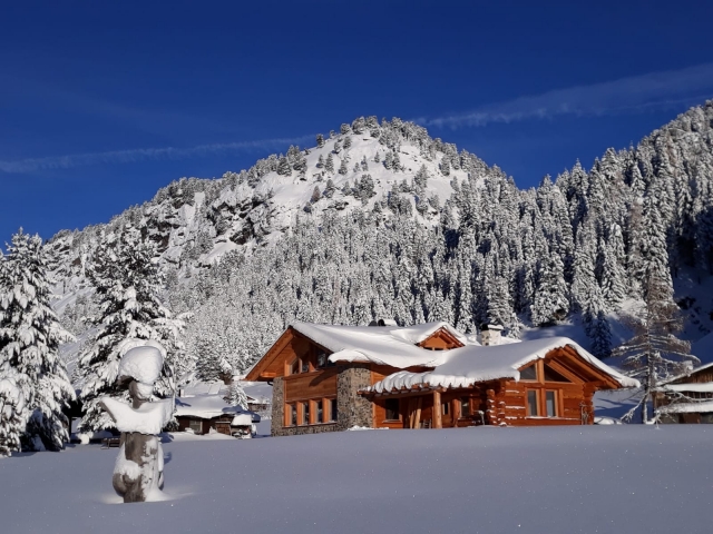 La cabaña en invierno 