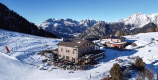 Ruta en moto de nieve 20' + iniciación + primer plamarro, Predazzo