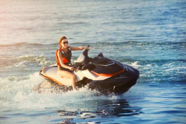 Renta jet ski biplaza Siracusa 1h