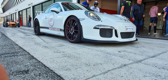  recorrer el circuito a bordo de un Porsche 992 
