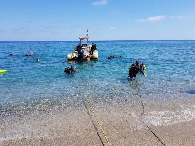  Bautismo de mar en Bergeggi 