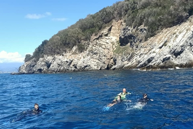  bautismo en el mar en Bergeggi