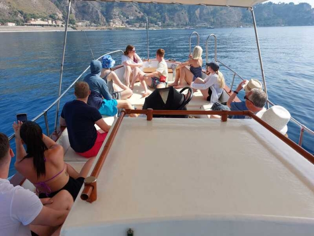  Excursión en barco Giardini Naxos 