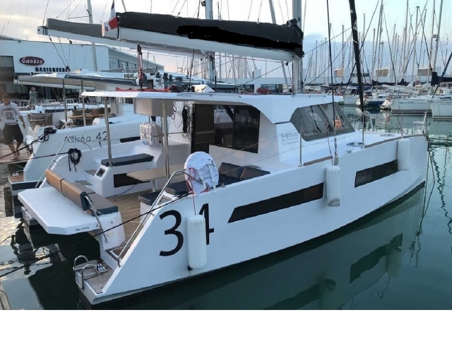  nuestro catamarán