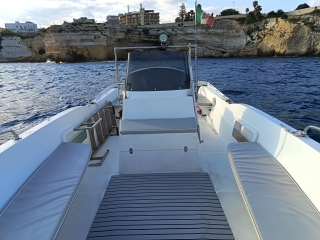 Paseo en barco por la costa de Siracusa + aperitivo de 2 horas
